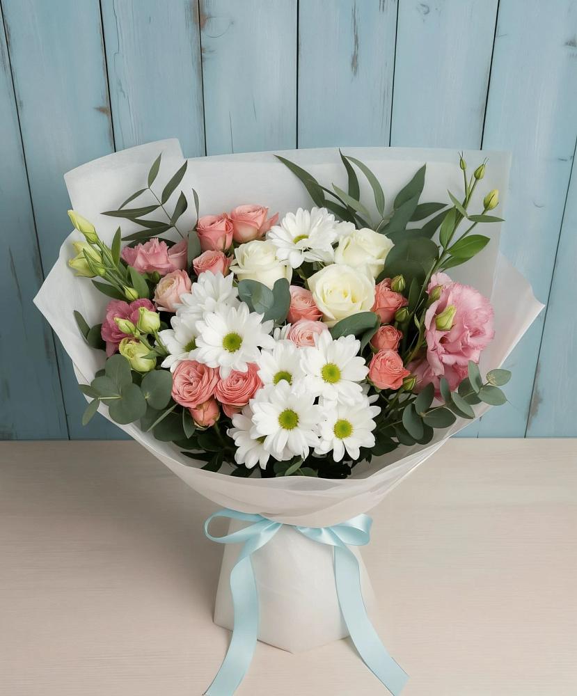 Букет цветов из: Розы, Лизиантусы и Хризантемы в Рассвете Ростовской области