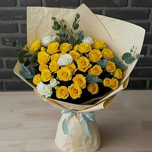 Букет цветов из:  Розы в Рассвете Ростовской области