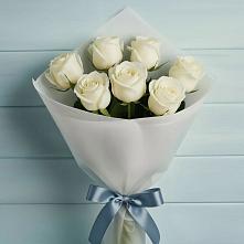 Букет 7 Белых роз Эдлесс Лав в Рассвете Ростовской области
