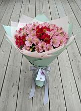 Букет цветов из:  Альстромерии #REPLACE_PRED# Рассвете Ростовской области
