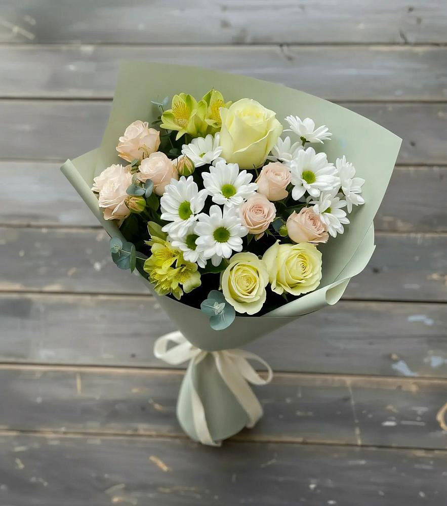 Букет цветов из: Альстромерии, Розы и Хризантемы в Рассвете Ростовской области
