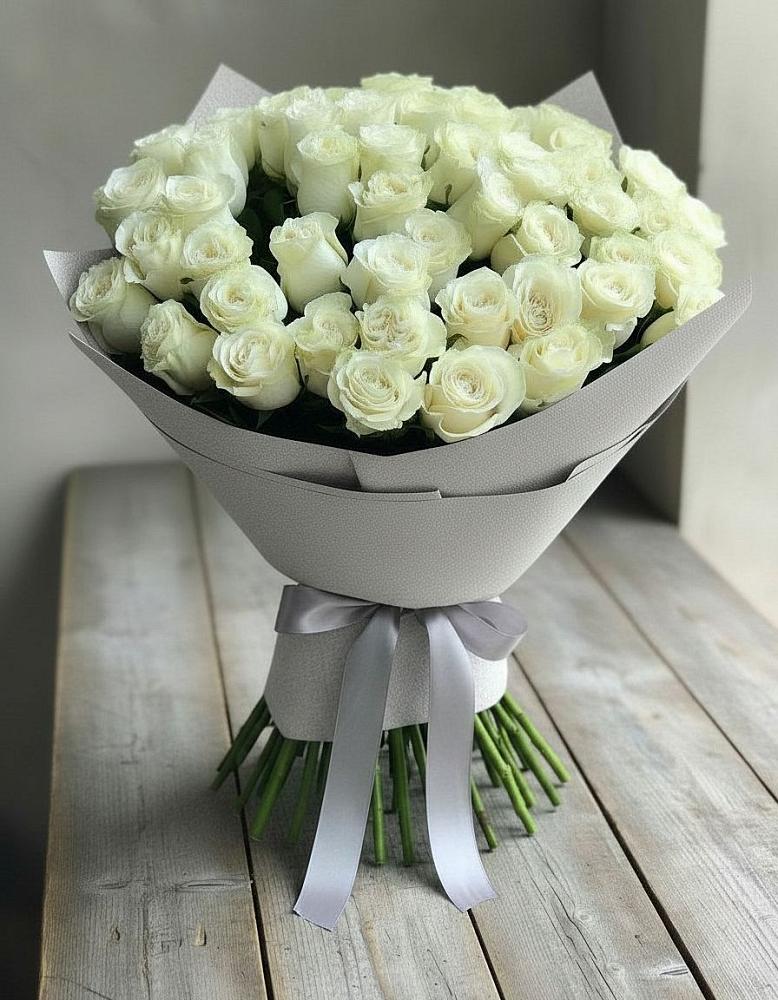 Букет 35 Белых роз в Рассвете Ростовской области