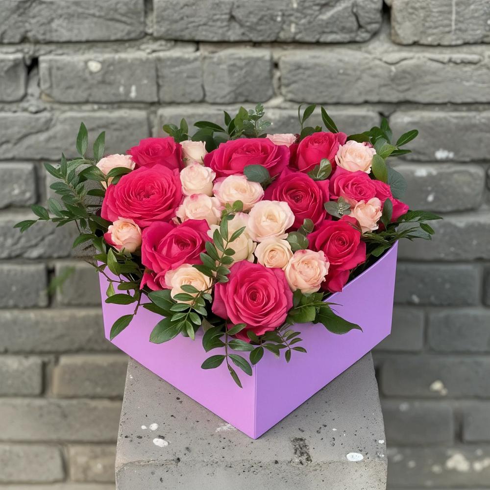 Цветочная композиция из Розы в коробке в Рассвете Ростовской области