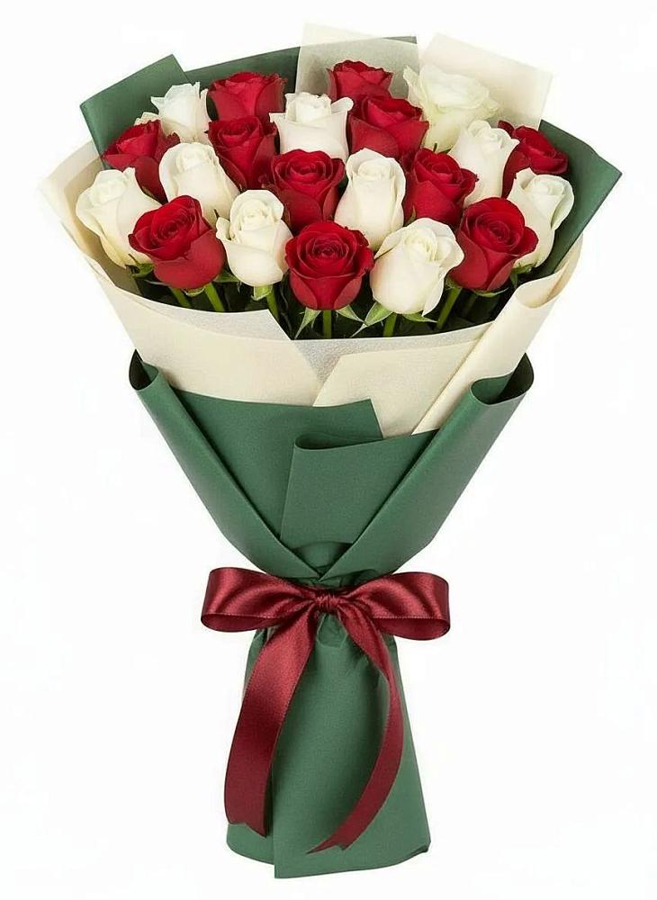 Букет Микс из красных и белых роз в Рассвете Ростовской области