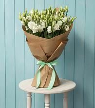 Букет цветов из:  Лизиантусы в Рассвете Ростовской области