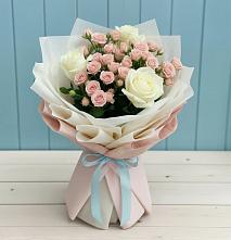 Букет цветов из:  Розы в Рассвете Ростовской области