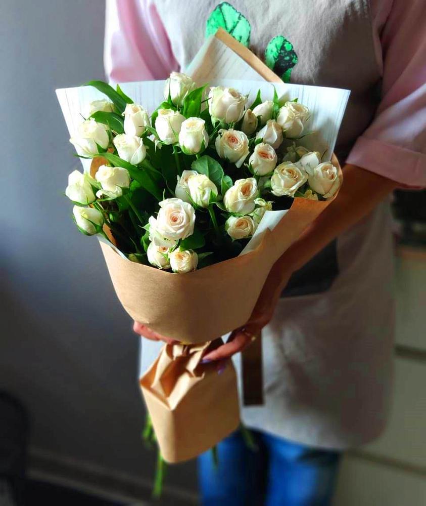 Букет цветов из: Розы в Рассвете Ростовской области