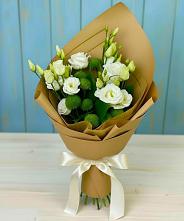 Букет цветов из:  Хризантемы и Лизиантусы #REPLACE_PRED# Рассвете Ростовской области