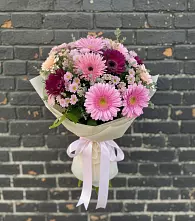 Букет цветов из:  Герберы и Хризантемы #REPLACE_PRED# Рассвете Ростовской области