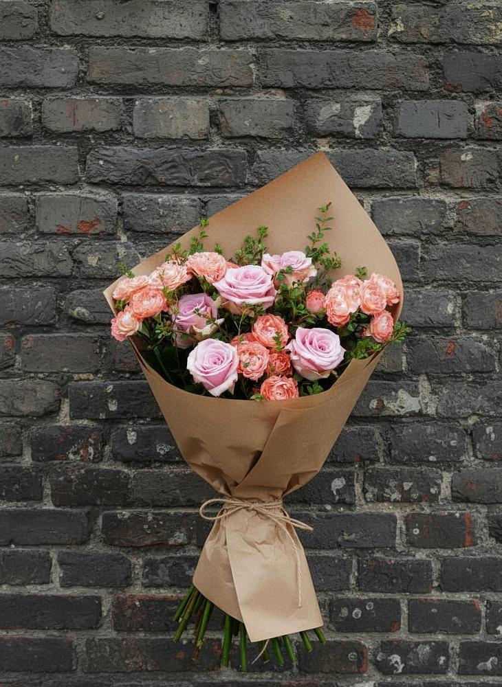 Букет цветов из: Розы в Рассвете Ростовской области