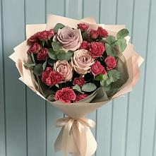 Букет цветов из:  Гвоздики и Розы в Рассвете Ростовской области