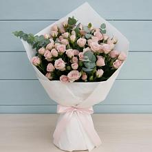 Букет цветов из:  Розы в Рассвете Ростовской области