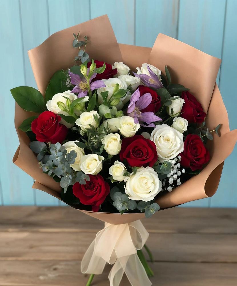 Букет цветов из: Розы и Альстромерии в Рассвете Ростовской области