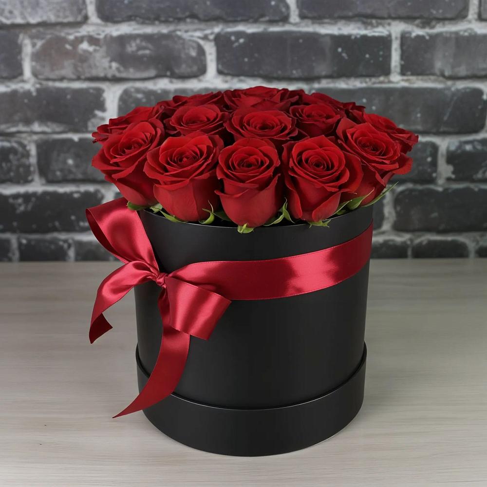 Цветочная композиция из Розы в шляпной коробке в Рассвете Ростовской области