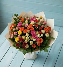 Букет Микс из разноцветных кустовых роз в Рассвете Ростовской области